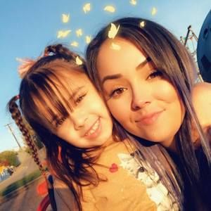 Meet your Posher, Angelica